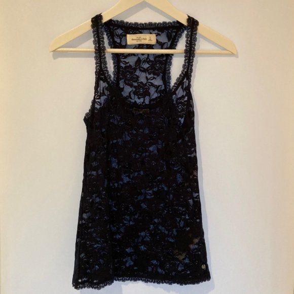 NWT Abercrombie & Fitch Mia Floral Lace Stretch Navy Tank Women's S - Picture 1 of 8